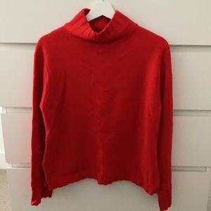 100% cashmere sweater